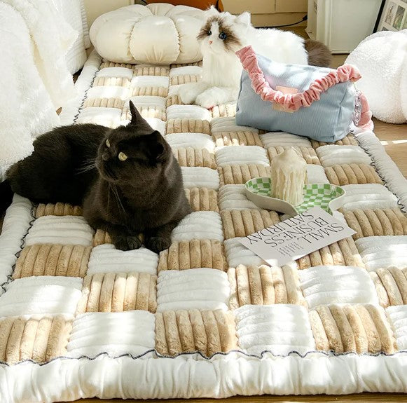 Guardian Paws™ Dream-Cloud Plush Pet Mat