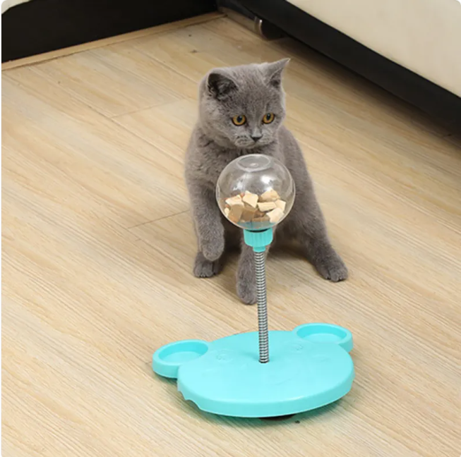 The Guardian Paws™ Brain-Teaser Food Dispenser